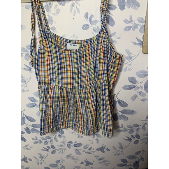 Old Navy Plaid Tie Shoulder Top Size M - Picture 3 of 6